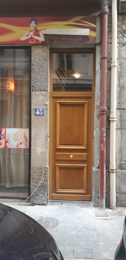 EIRL Vocation bois, Laurent Viotti, Menuisier à Trept