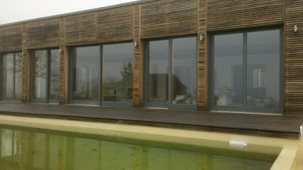 Courrege Productions Sarl, Menuisier à Montdoumerc