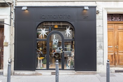 Unity Rive Gauche, Menuisier à Marseille 07