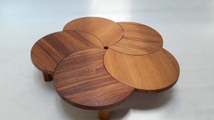 Brem's Wood, Menuisier à Gargas