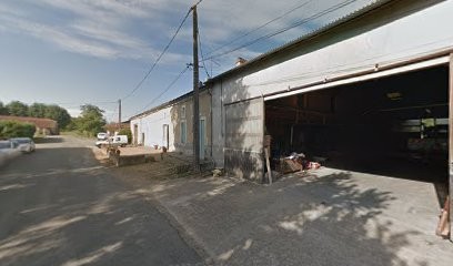 Philippe Arnaud Et Fils, Charpentier à Arbis