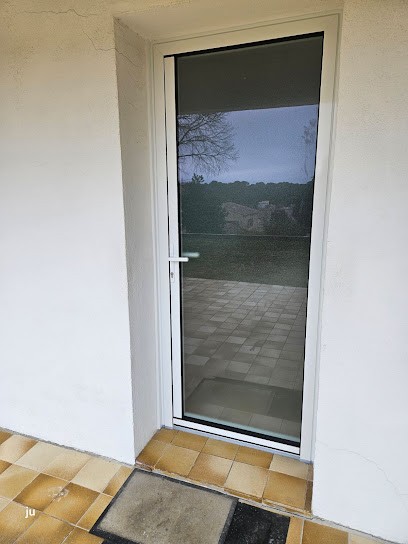 Pose Menuiserie Services, Menuisier à Saintes-Maries-de-la-Mer