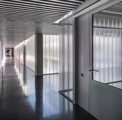 ACCROVER, Menuisier au Blanc-Mesnil