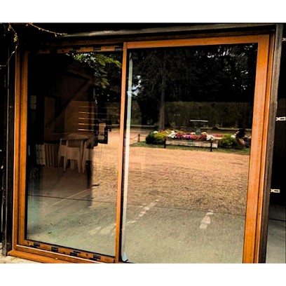 A.M.V.L SAS (Atelier De Menuiserie Val Du Loir), Menuisier à Aubigné-Racan