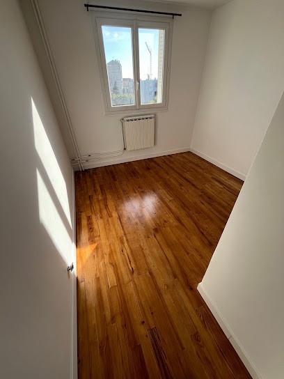 SRénov, Menuisier à Valence