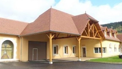 Poncet Entreprise, Charpentier à Poligny