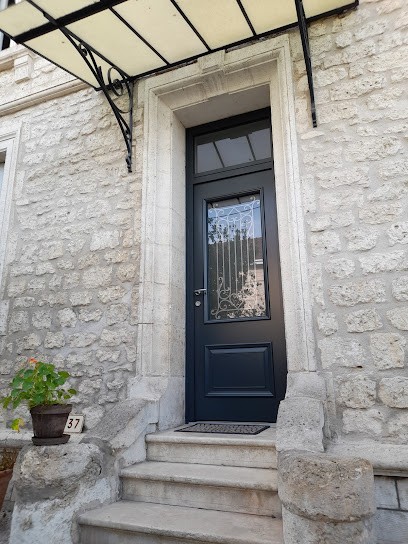 Aquitaine Menuiserie Moderne | Villetoureix, Menuisier à Villetoureix