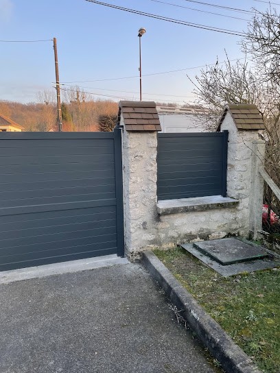 DN FERMETURE, Menuisier à Sainte-Colombe