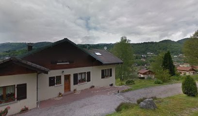 Mougel Yvon ESSIS BOIS TRADITIONS, Menuisier à Rochesson