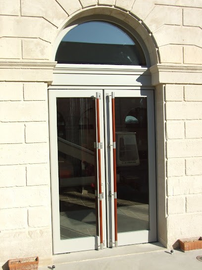 Menuiserie REB Et ELOI, Menuisier à Annonville