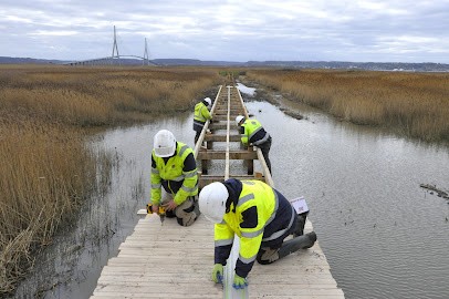VALBOIS, Menuisier à Mirville