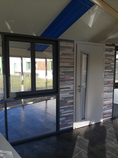 SNM Miroiterie-Terres De Fenêtre, Menuisier à Flixecourt