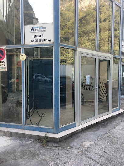 Azur Alu, Menuisier à Saint-André-de-la-Roche