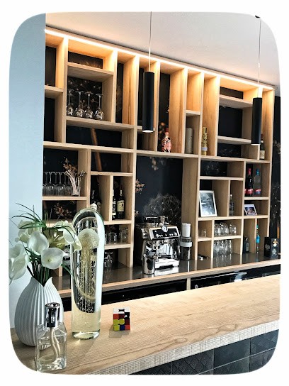 Sixieme Essence - Menuiserie & ébénisterie, Menuisier à Marseille 02